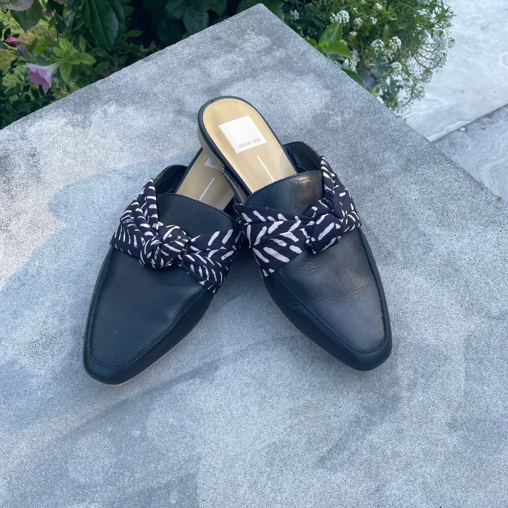 Dolce Vita Hylda Black Flats Sz 6.5